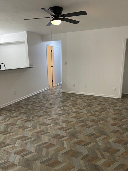 Building Photo - 7440 Fenner St