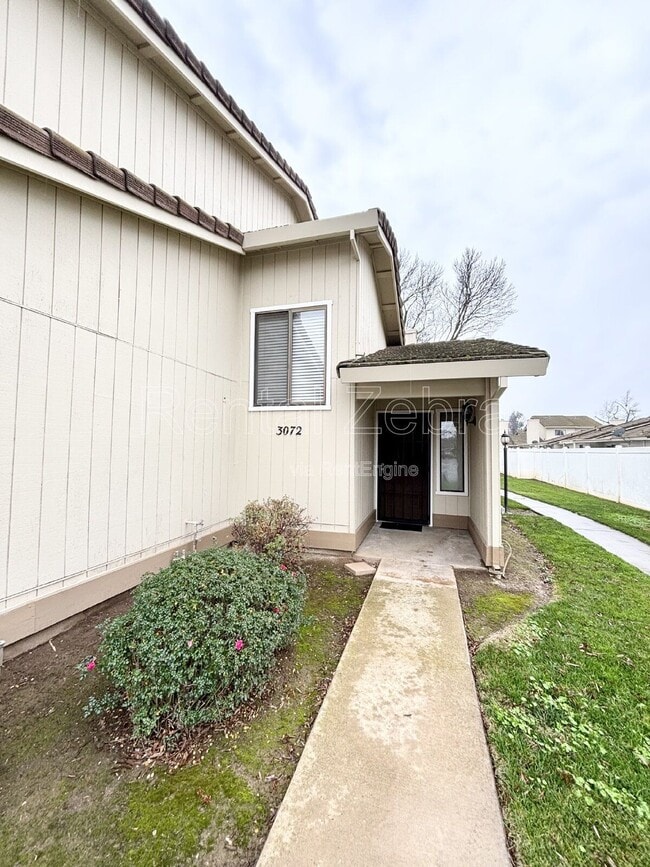 Building Photo - 3072 Colony Park Dr