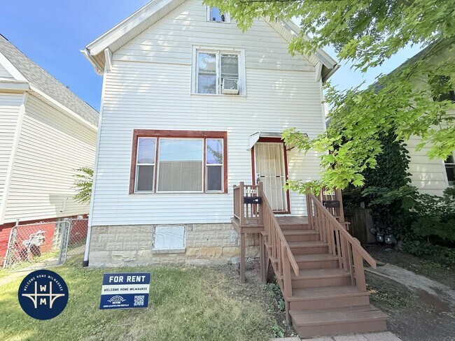 Building Photo - 1140 N 50th Pl