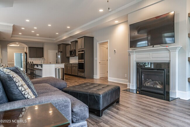 Building Photo - 153 Keowee Cir