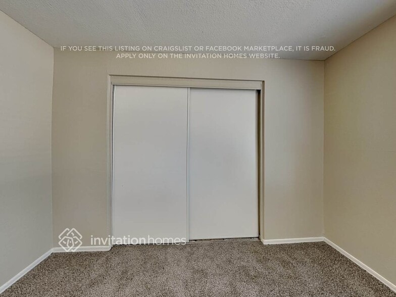 Building Photo - 4102 N 71st Ln