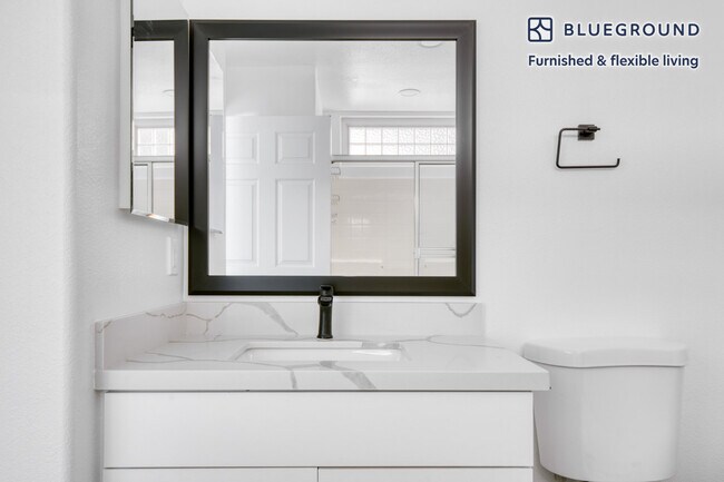 Building Photo - 2820 Sawtelle Blvd