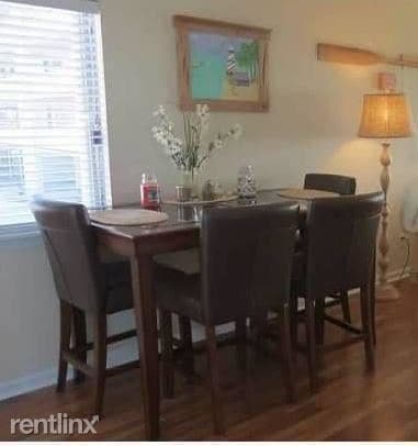 Building Photo - 1 br, 2 bath Condo - 1411 Lake Park Blvd S