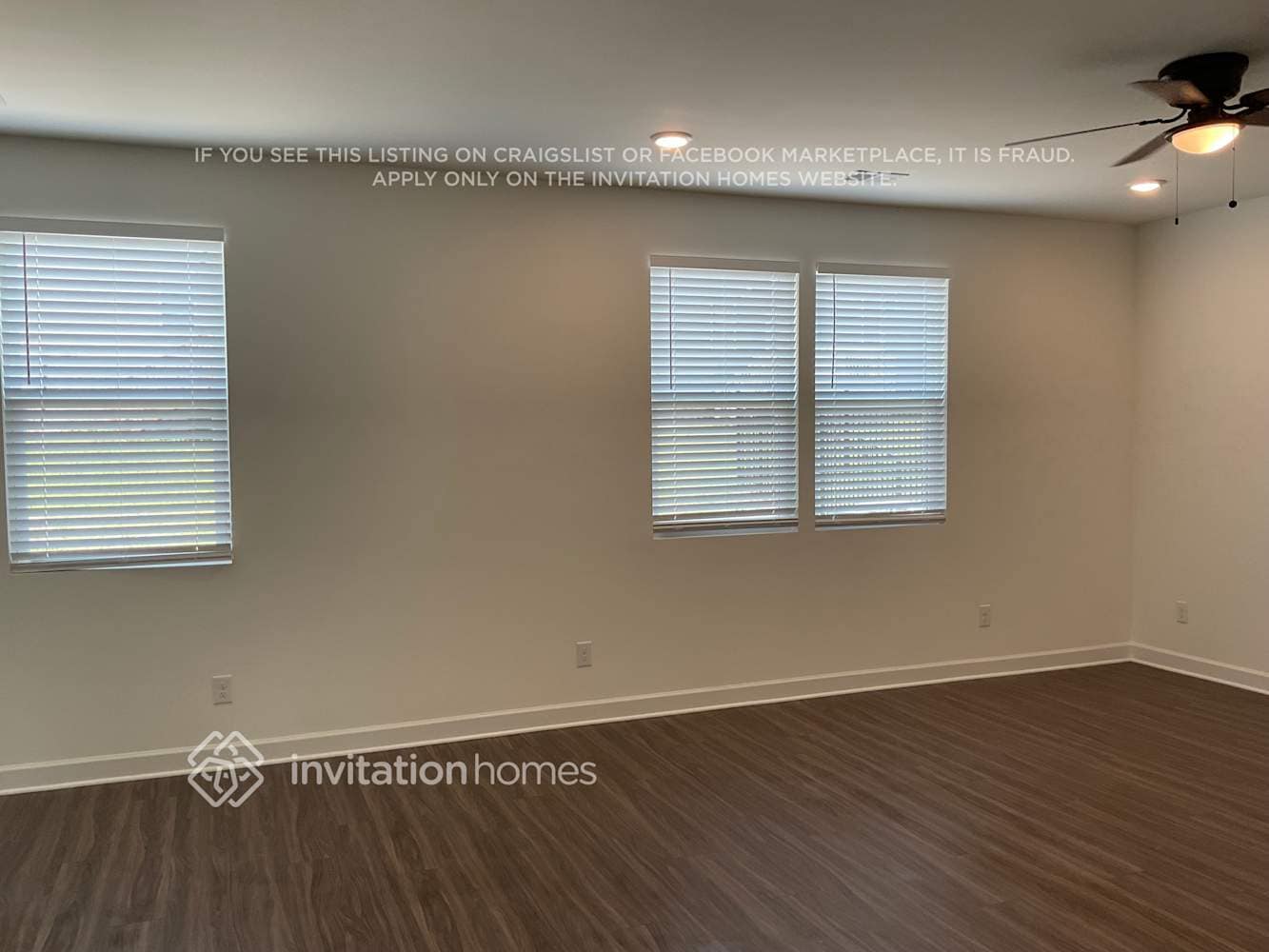 Building Photo - 241 W Millbrook Dr