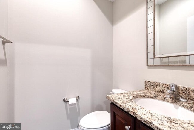 Building Photo - 3307 Fait Ave