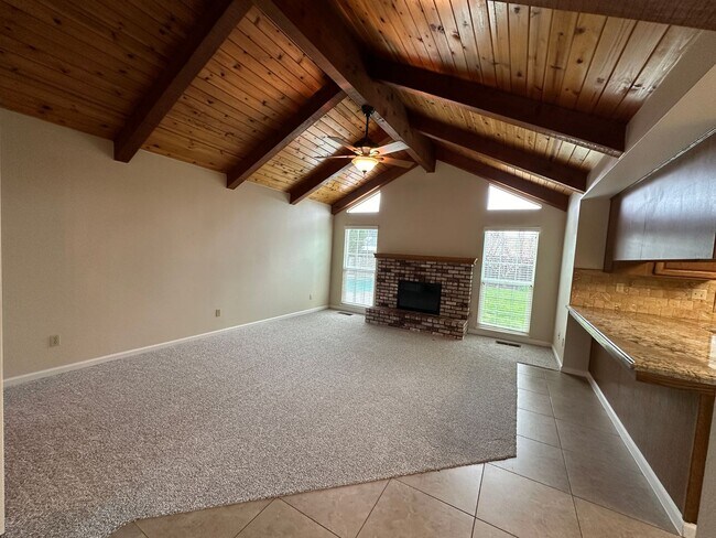Building Photo - 1780 Paddock Ln