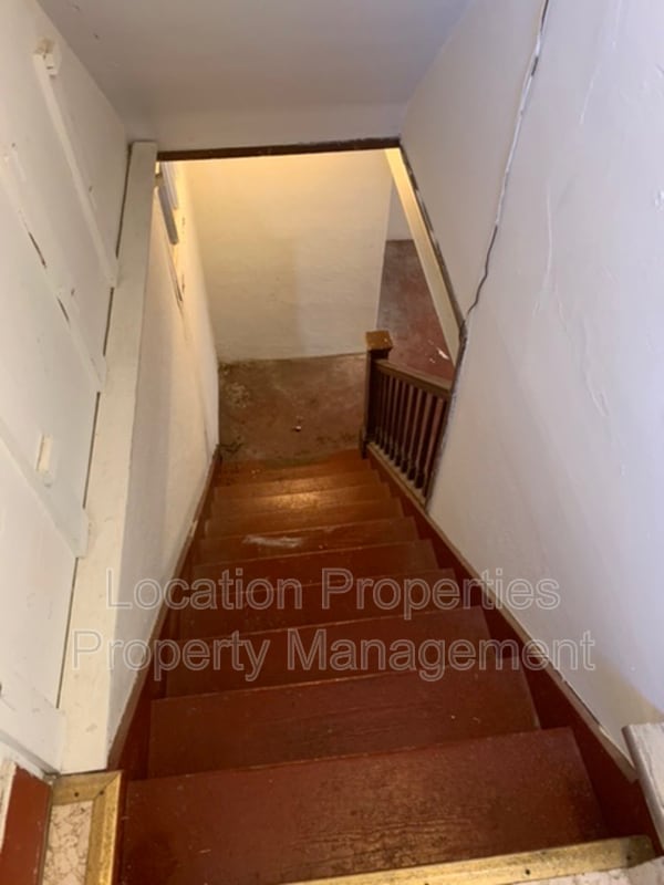 Building Photo - 1741 Vermont St