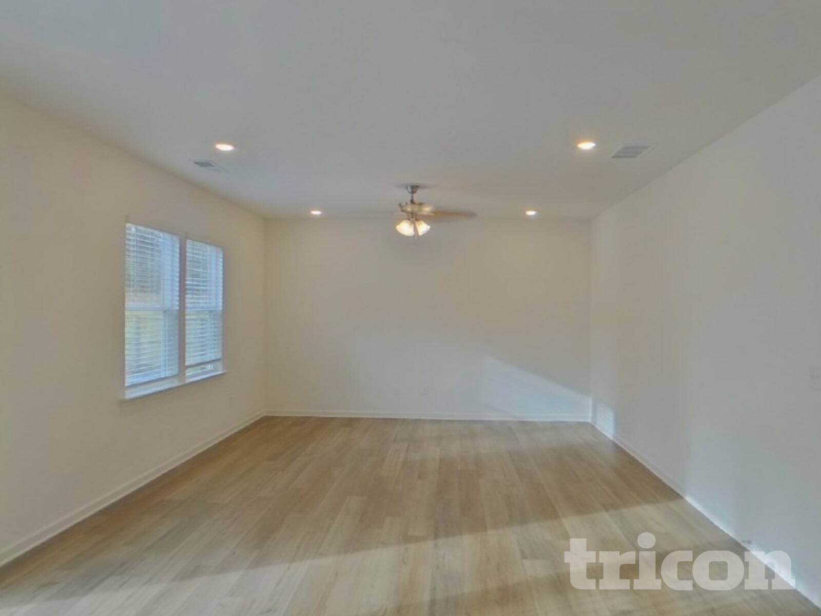 Building Photo - 132 Beautiful Wy