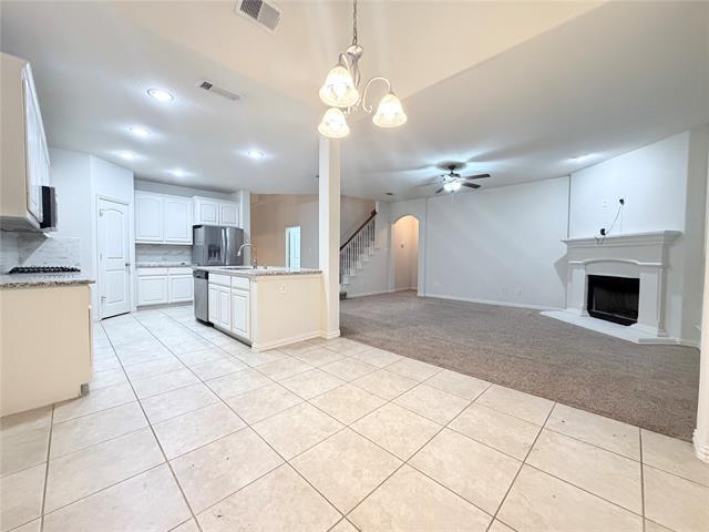 Building Photo - 907 Bainbridge Ln