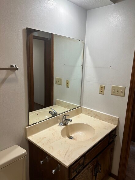 Building Photo - 4722 Trevor Cir