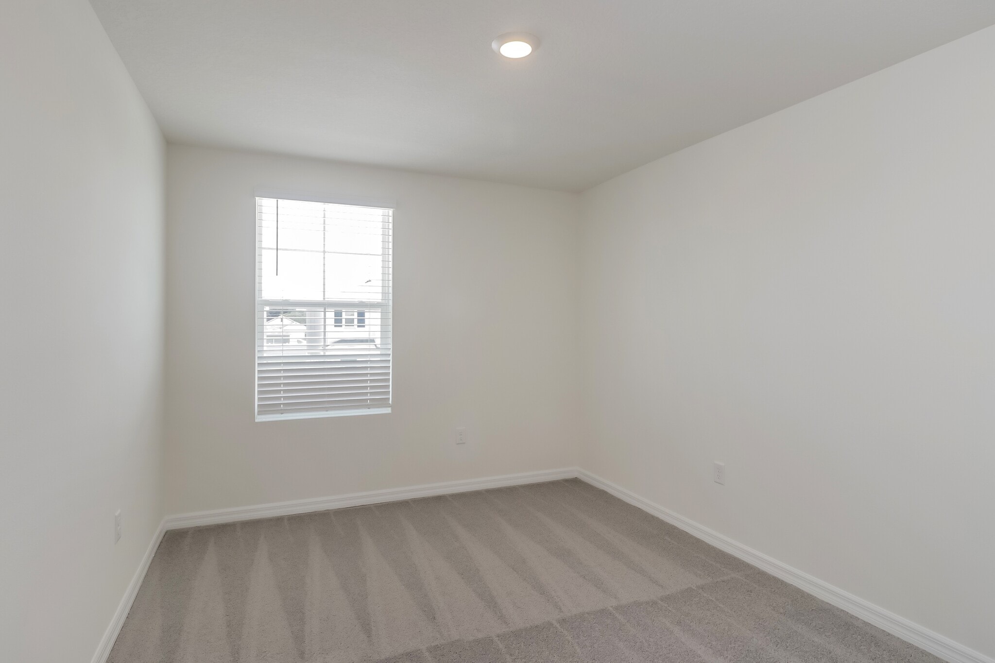 Building Photo - 476 Sunlit Coral St