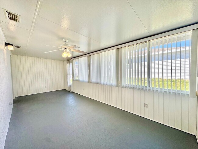 Building Photo - 398 Winter Ridge Blvd