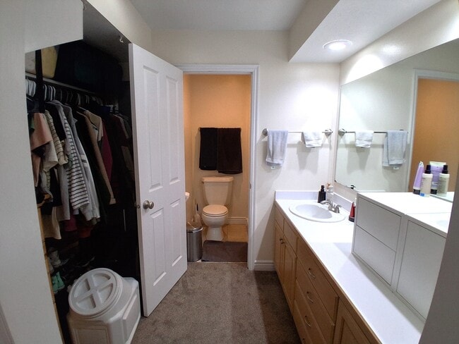 Building Photo - 1541 N 550 W