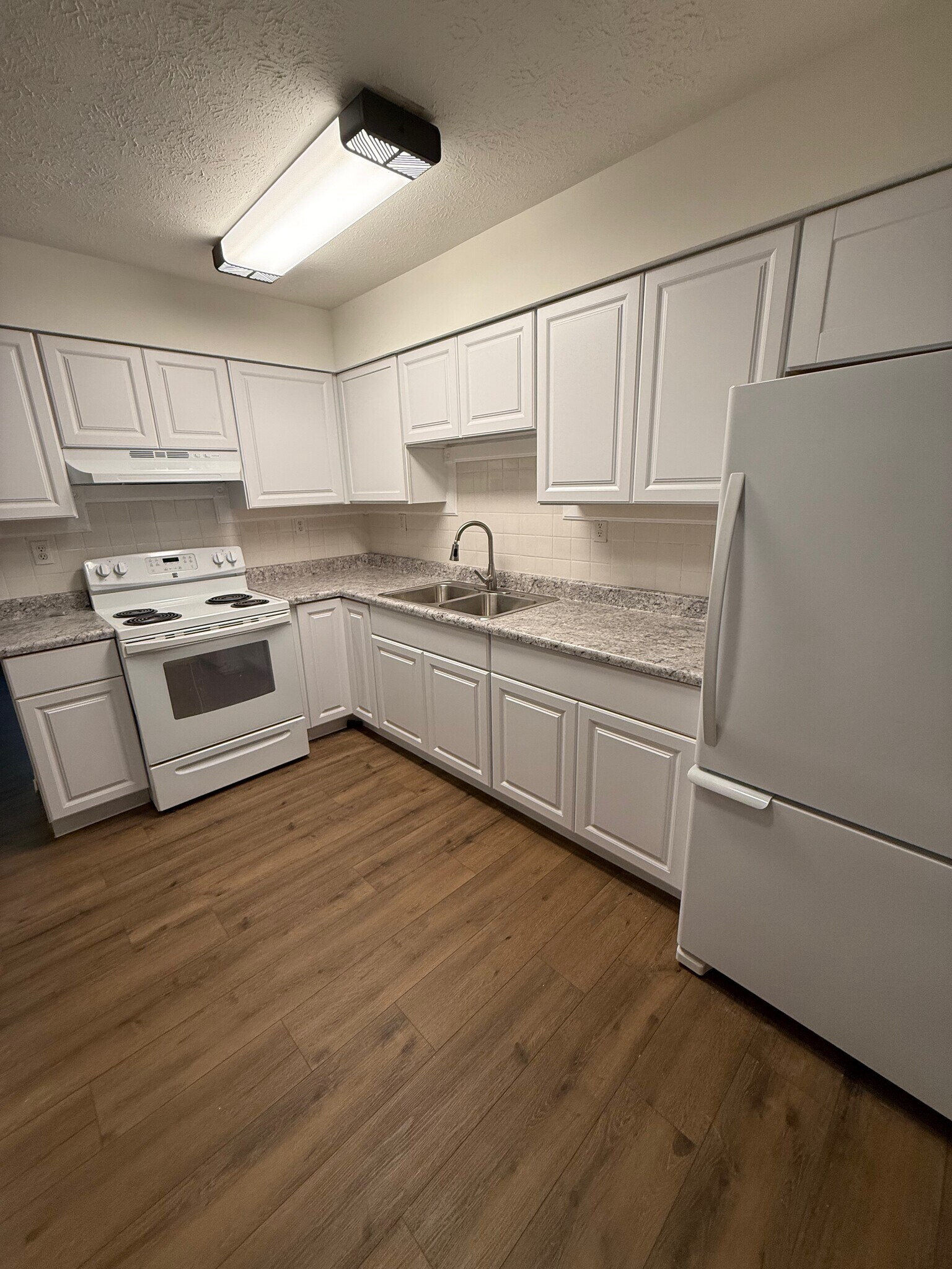 Brand New Kitchen - 307 June Marie Dr