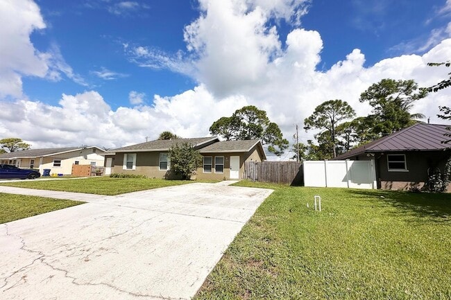 Primary Photo - 6171 Heather St