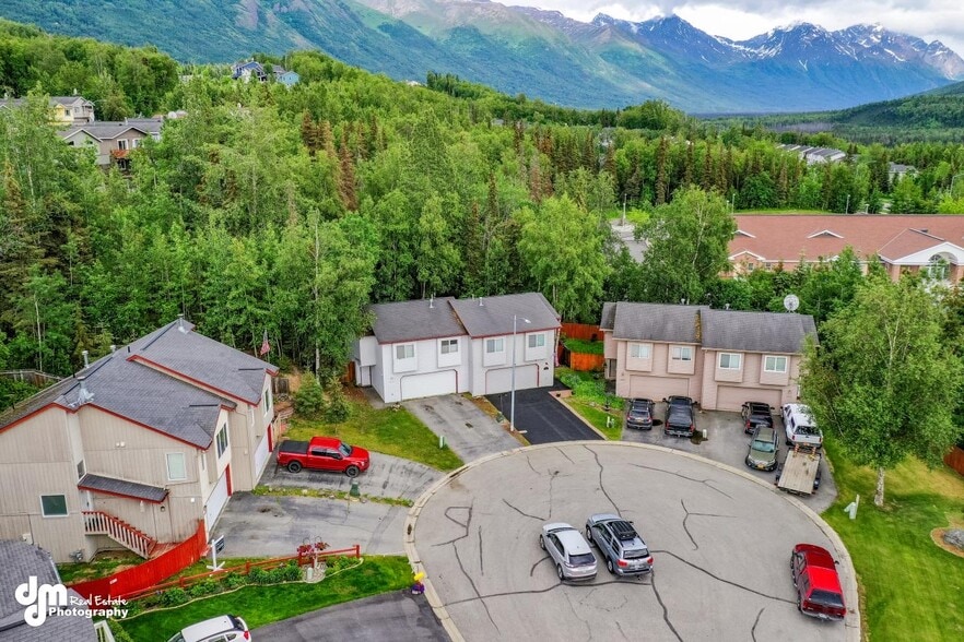 Building Photo - 8973 Northwood Park Cir