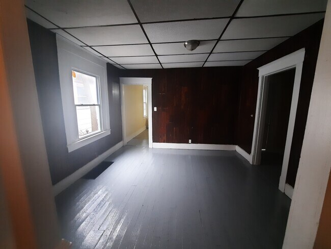 Dining Room - 2148 W Lee St