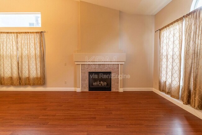 Building Photo - 1106 Klemeyer Cir