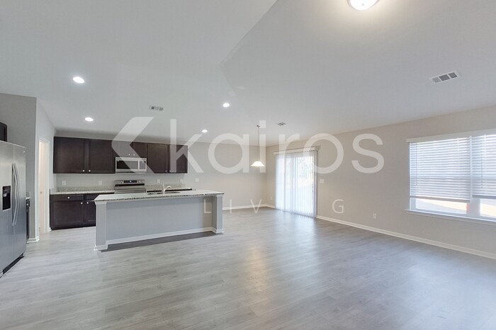 Building Photo - 103 Ebenezer Blf Wy