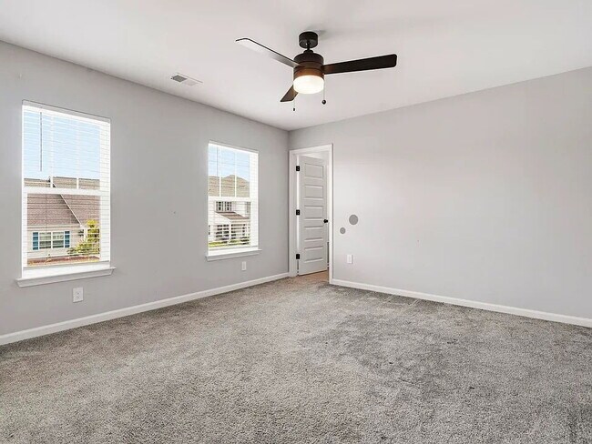 Building Photo - Expansive 6-Bedroom Home – 4300 Sq Ft in Arcadia
