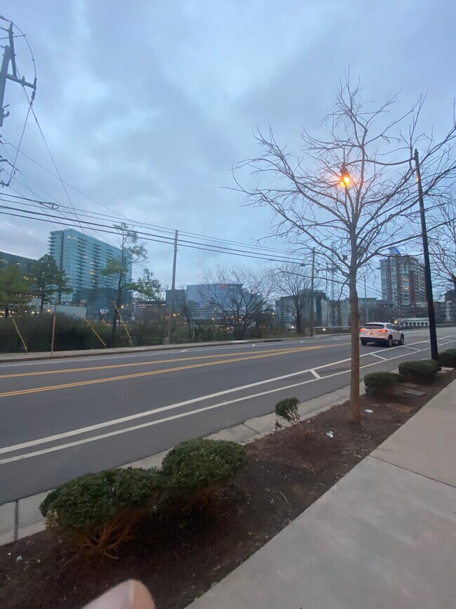 Building Photo - 1221 Division St