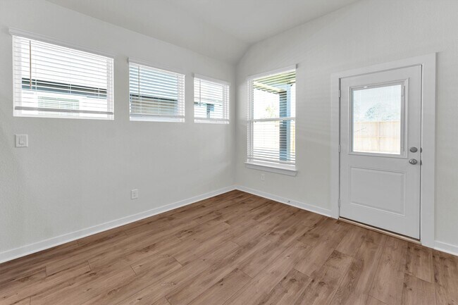 Building Photo - 16923 Lavender Farm St