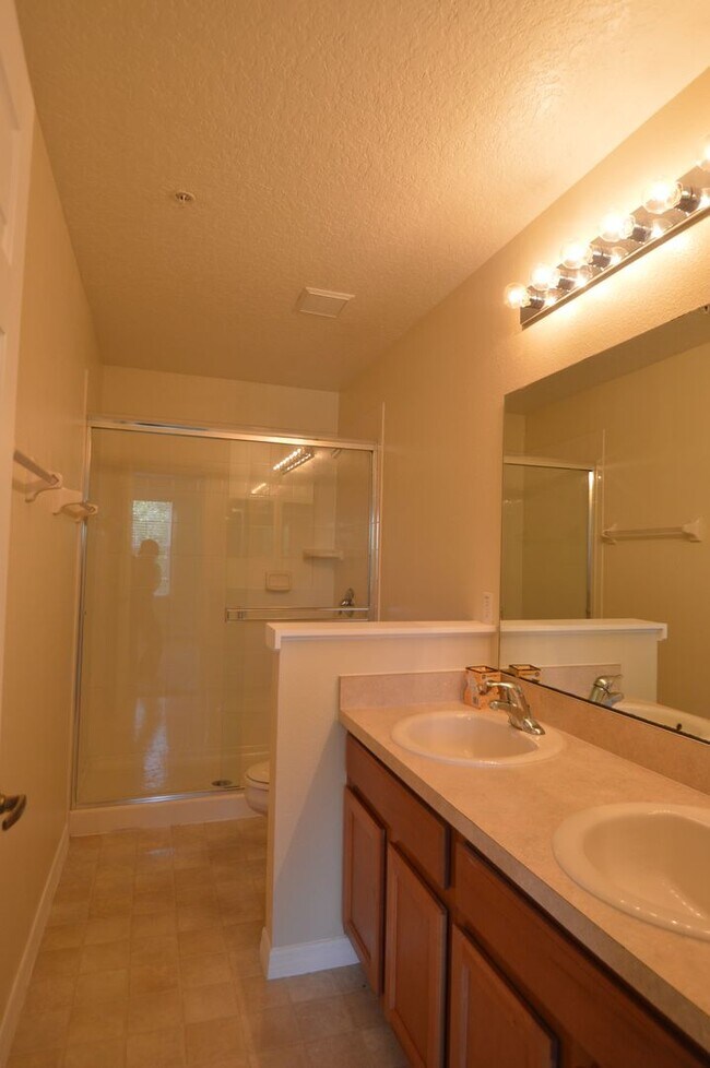 Building Photo - Winter Springs: 3/2.5 in Heritage Park!! AVAILABLE AUGUST 17th!