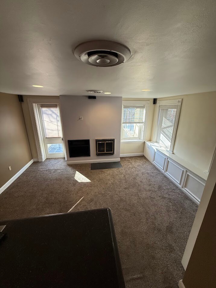 living room - 4 S 4th St