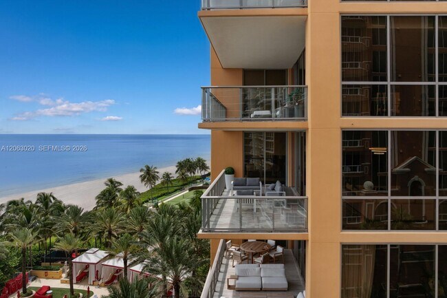 Building Photo - 17749 Collins Ave