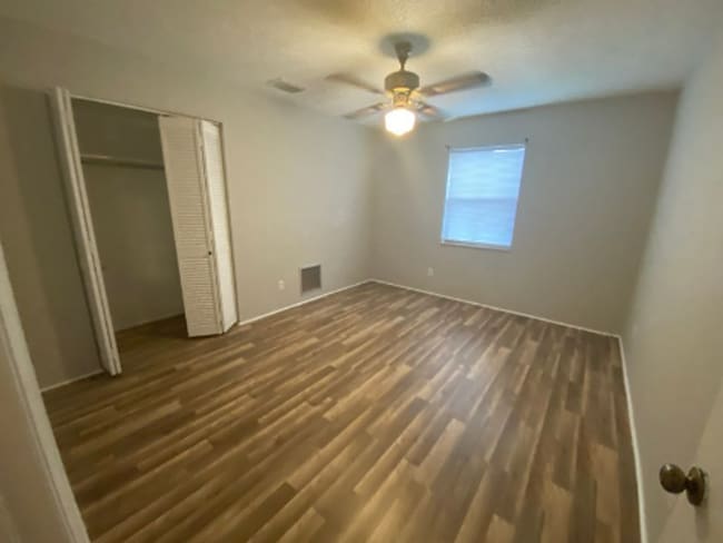 Building Photo - 3 Bedroom 2 Bath home in New Smyrna Beach for RENT!