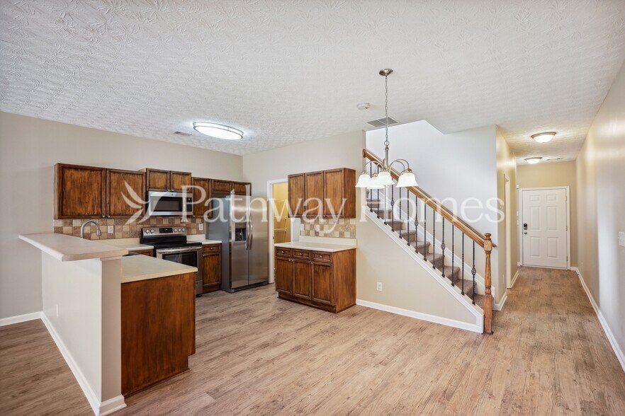 Building Photo - 4922 Vireo Dr