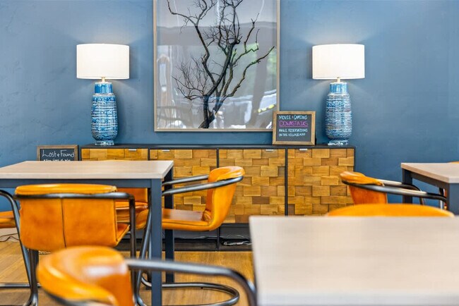 Building Photo - 535 South Park Avenue