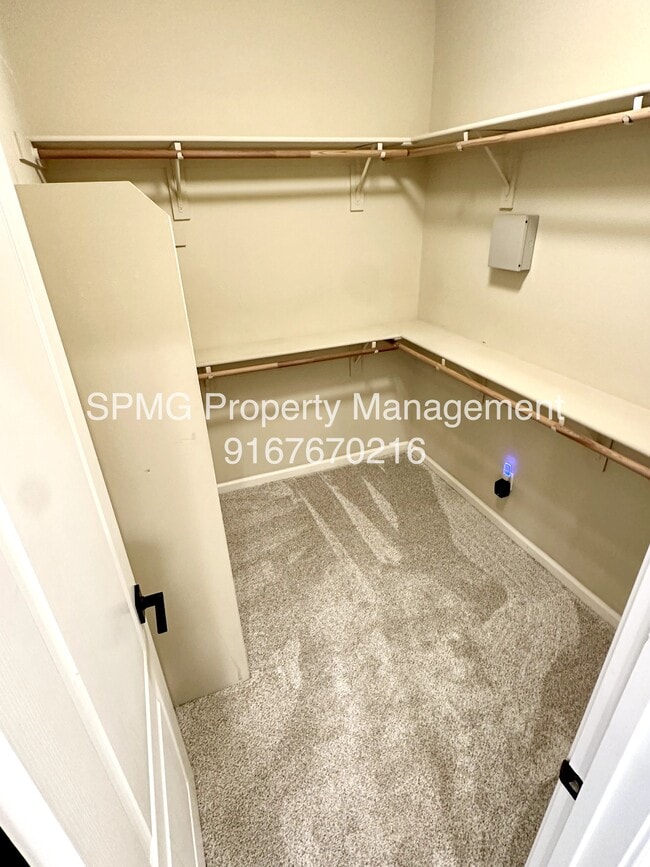 Building Photo - 1528 Morning Glory Ln