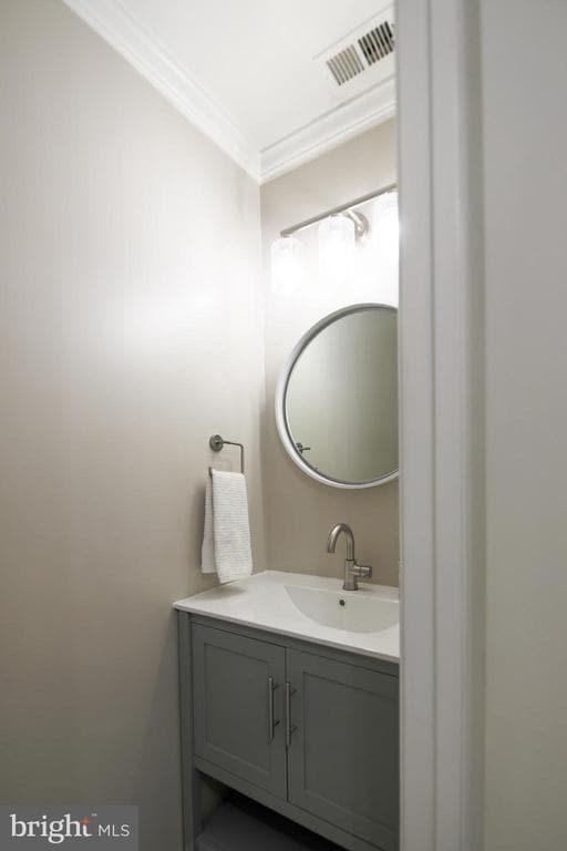 Building Photo - 332 S Alfred St