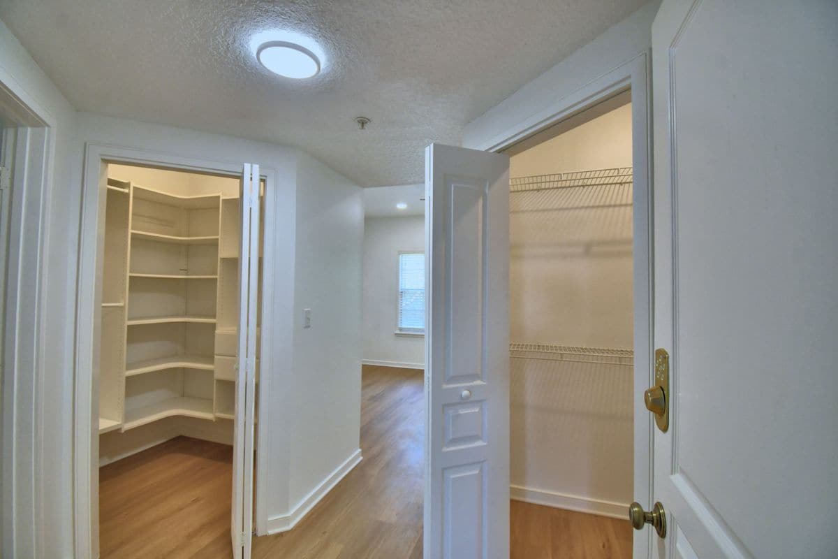 Building Photo - 660 Celebration Ave