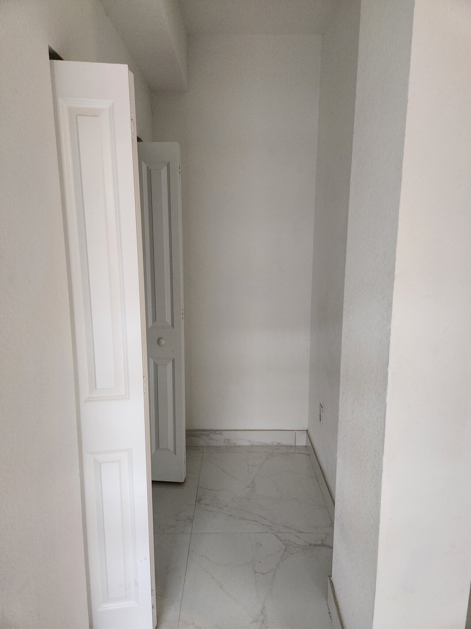 Building Photo - 212 SE 23rd Ter