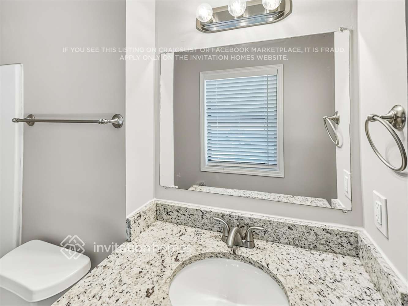 Building Photo - 1023 Lakewood Dr