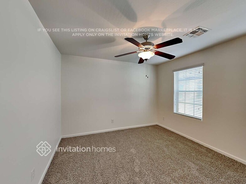 Building Photo - 3365 E Constitution Dr