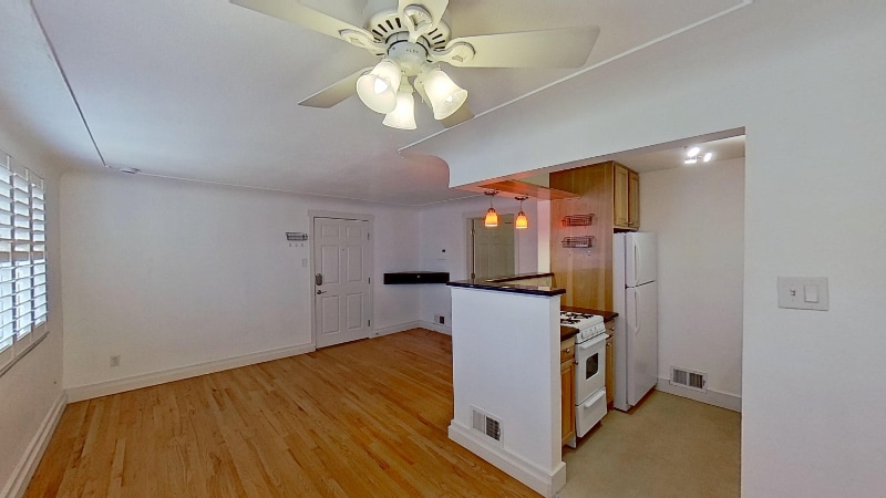 Building Photo - 245 S Pennsylvania St