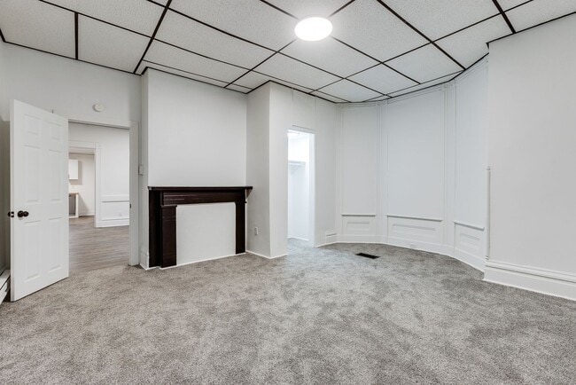 Building Photo - *AVAILABLE NOW!! ASK ABOUT OUR LEASING SPECIALS!!* BEAUTIFUL Fully Renovated Apartments