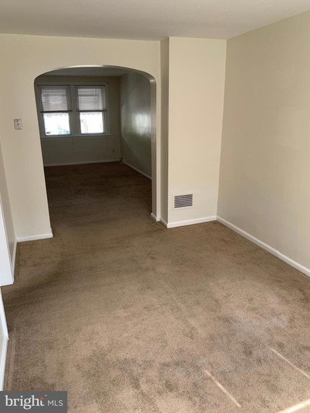 Building Photo - 4234 Passmore St