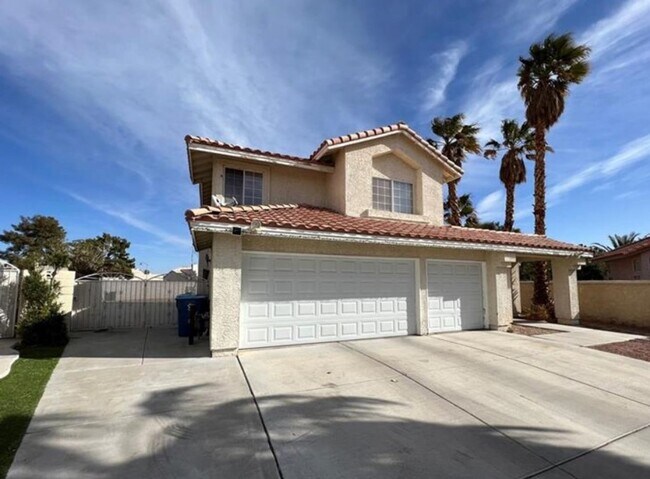 Building Photo - LARGE LOT ON CUL-DE-SAC - NO HOA