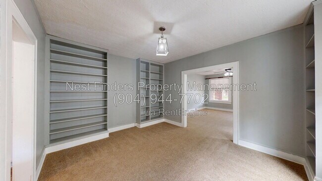Building Photo - 2739 Herschel St