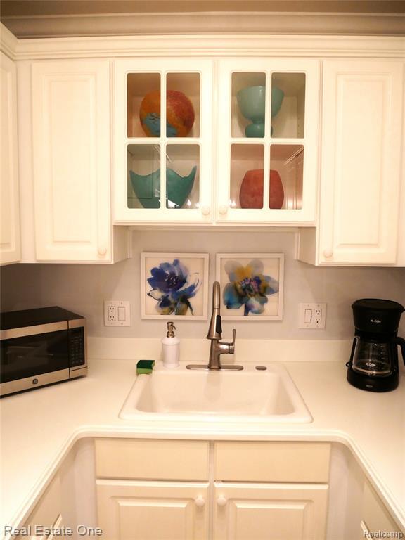 Building Photo - 444 Chester St