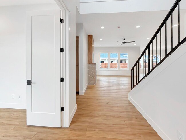 Building Photo - Pet-Friendly Luxury: New 4BD Construction with 2 Dedicated Offices in Eagle’s Centerra Community