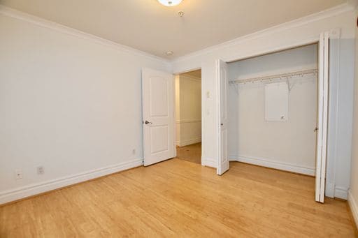 Building Photo - Capitol Hill 2 Bedroom w/ Incredible Views! Available Now!