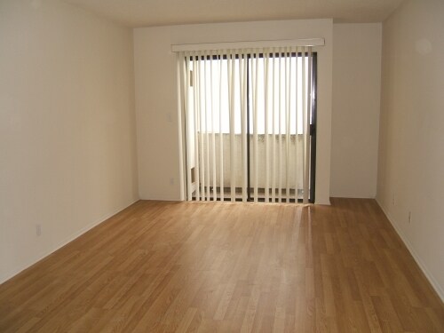 Interior Photo - 924 3rd Street