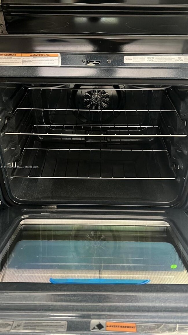 Building Photo - 3753 SW 26th Terrace