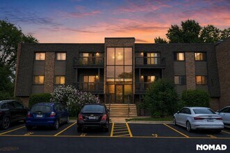 Building Photo - 1420 Stonebridge Cir