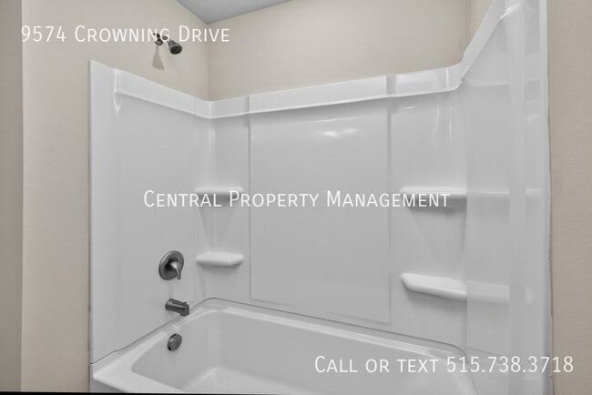 Building Photo - 9574 Crowning Dr